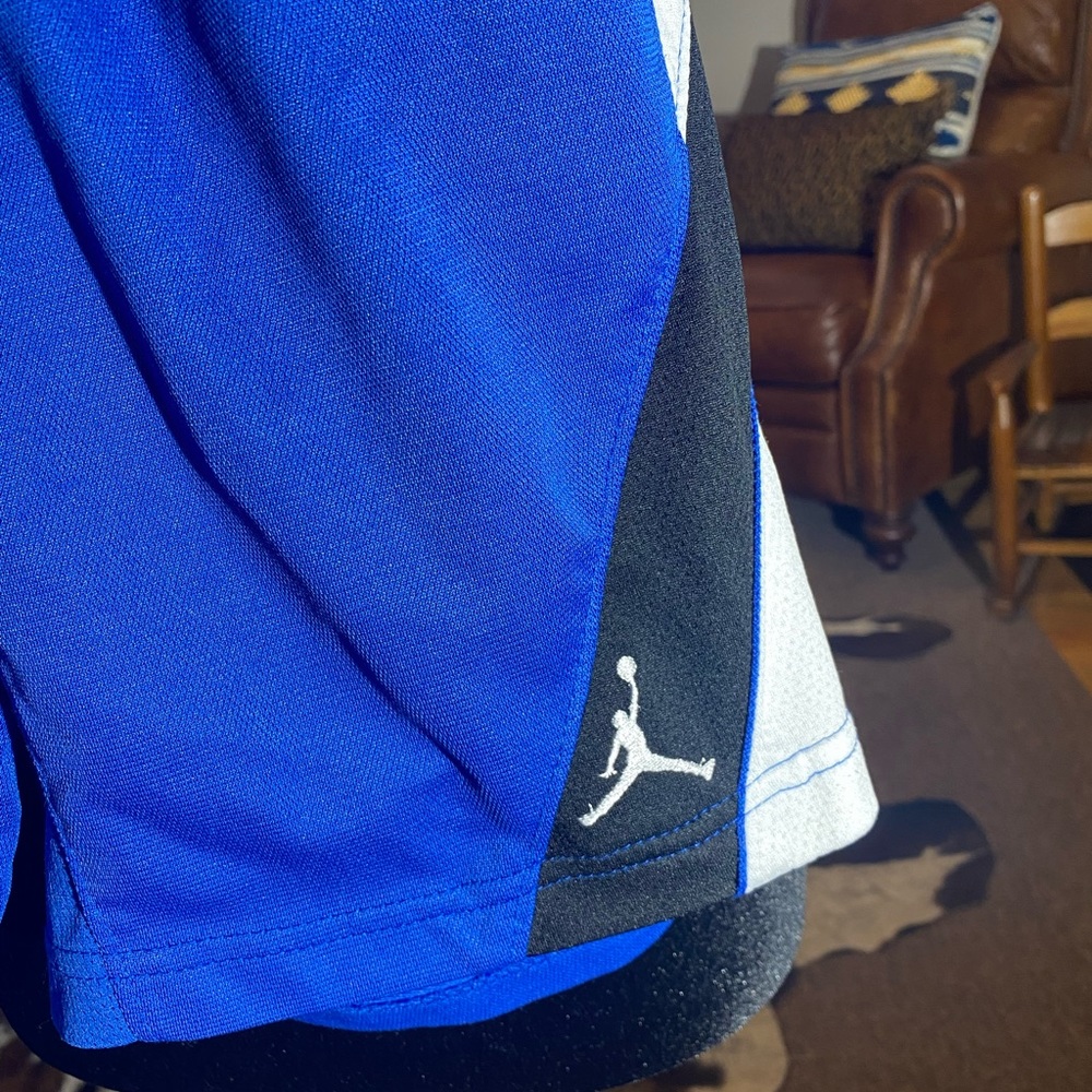 Michael Jordan youth basketball shorts. Tie waist with pockets.